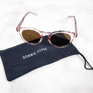 Bonnie Clyde round pink sunglasses NWT